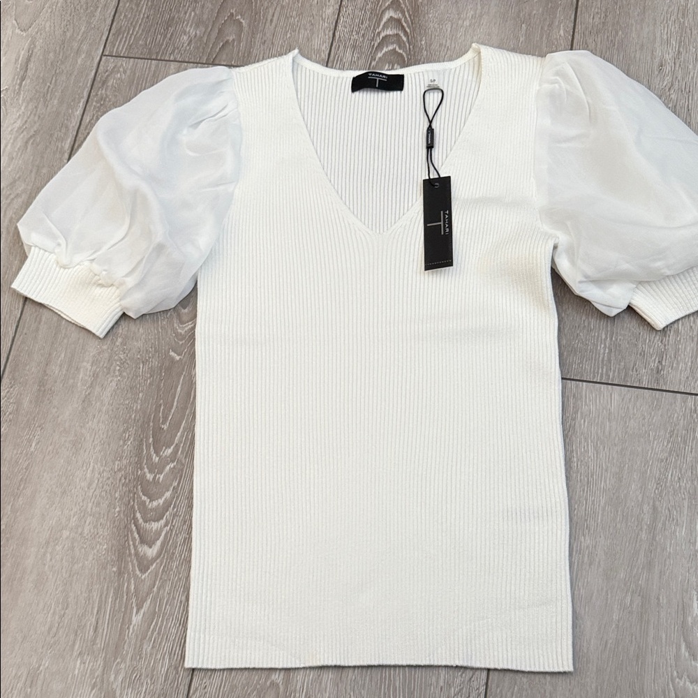 TAHARI Elegant White Puff Sleeve Top new without tags size S/P